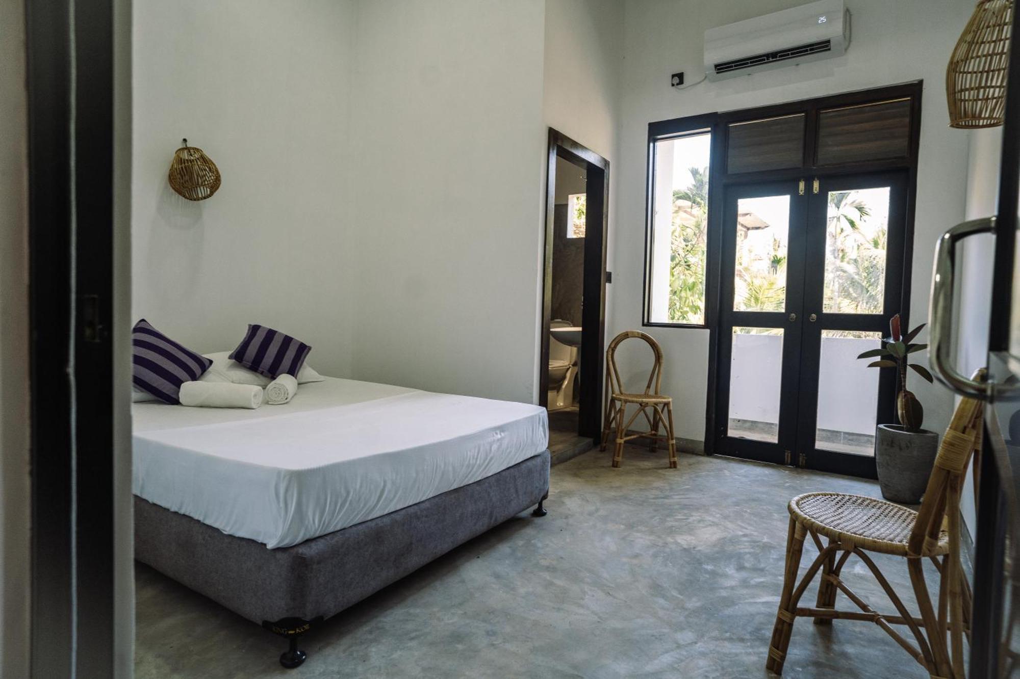 Chill Vibes Hiriketiya Hostel Диквела Екстериор снимка